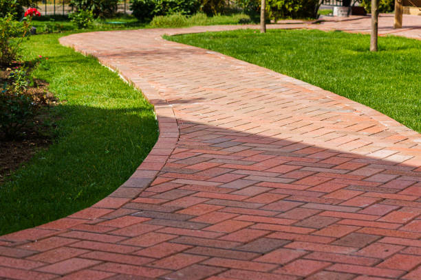 Best Driveway Paving Contractor  in Willow Creek, CA