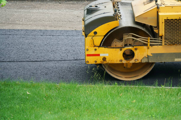 Best Driveway Pavers Contractor  in Willow Creek, CA